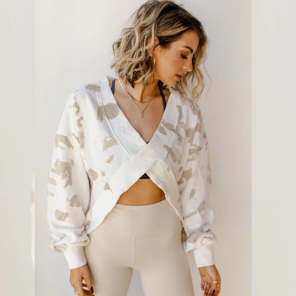 Tie Dye Cross Back Sweater NWT - Picture 5 of 9